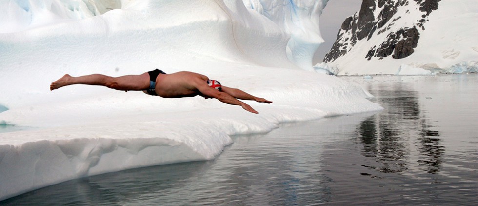 Skok do ľadovej vody vám pomôže sa schladiť